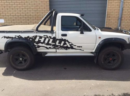 +55 MM EXTENDED FLARES TOYOTA HILUX 167 SINGLE CAB